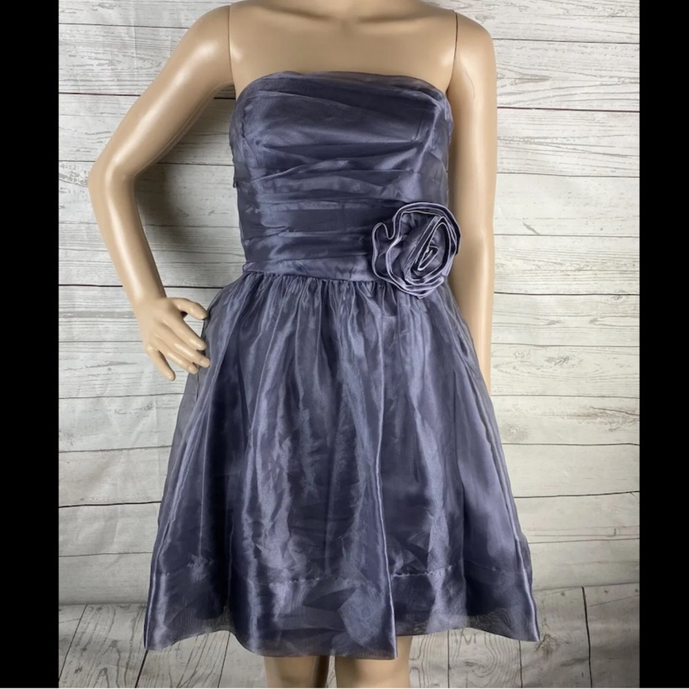 B. Smart Strapless Party Dress